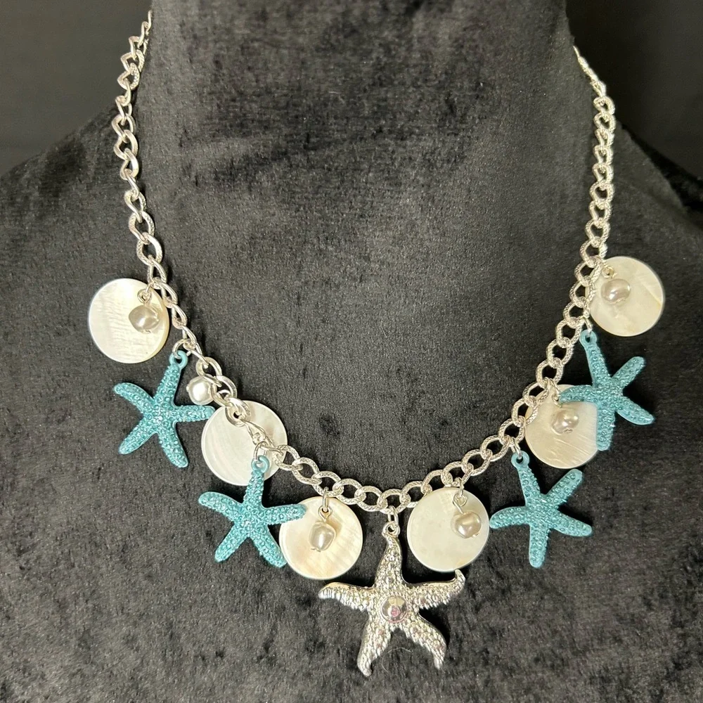 Pretty Little Thing Pearl Starfish Choker Necklace